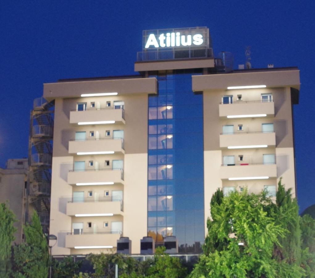 Atilius Hotel & Suites Riccione Exterior foto